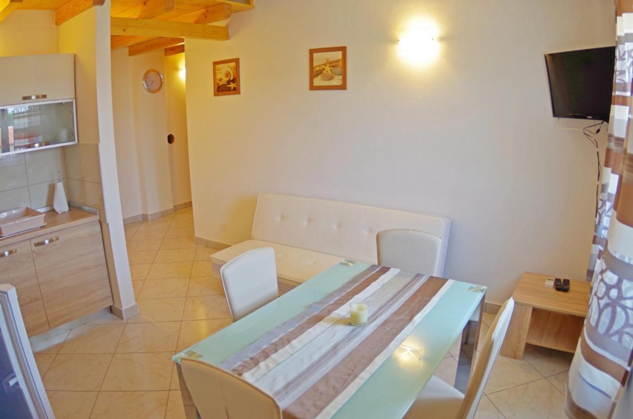 Holiday Apartments In House Sanja Rakalj Экстерьер фото
