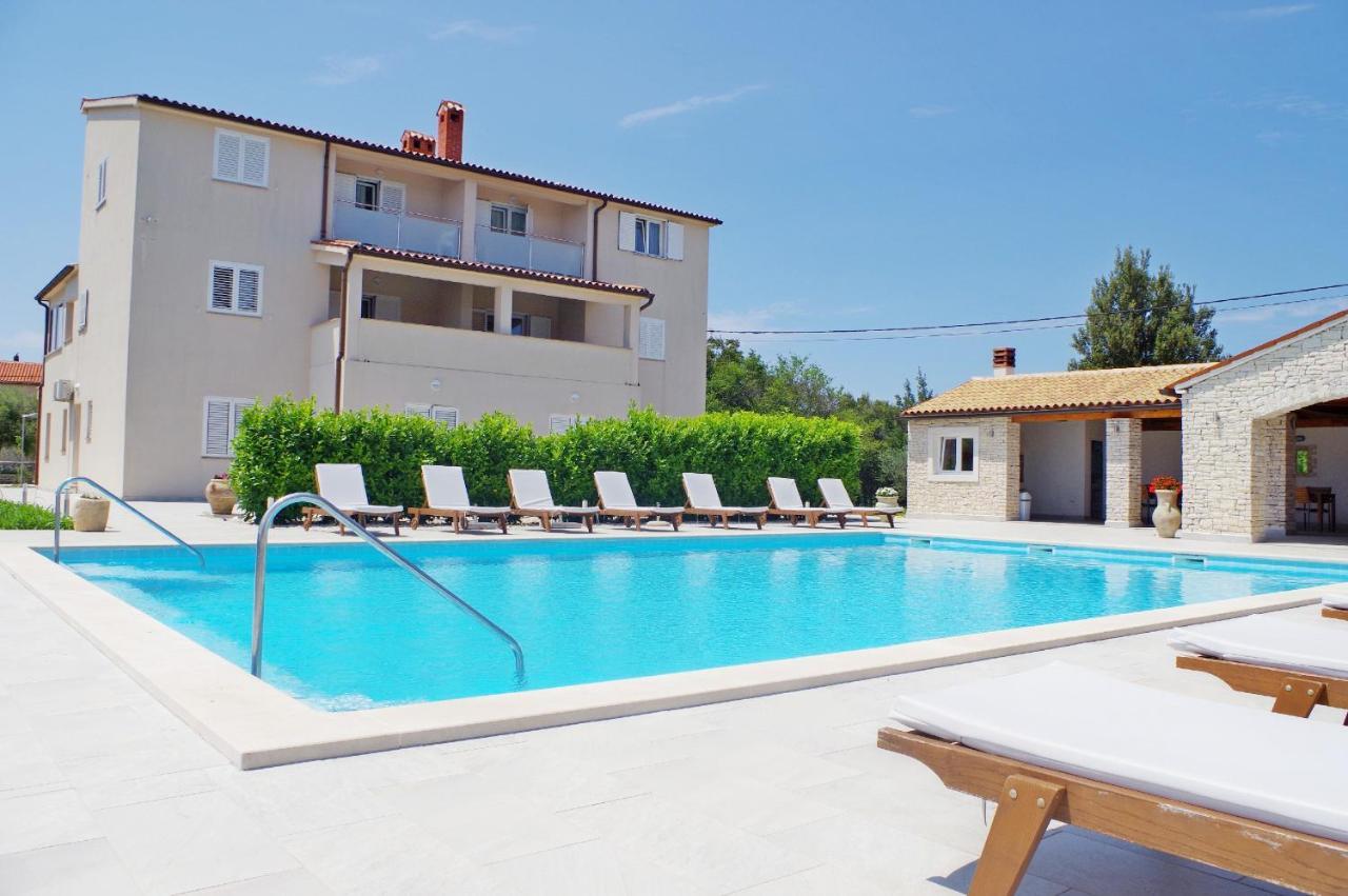Holiday Apartments In House Sanja Rakalj Экстерьер фото